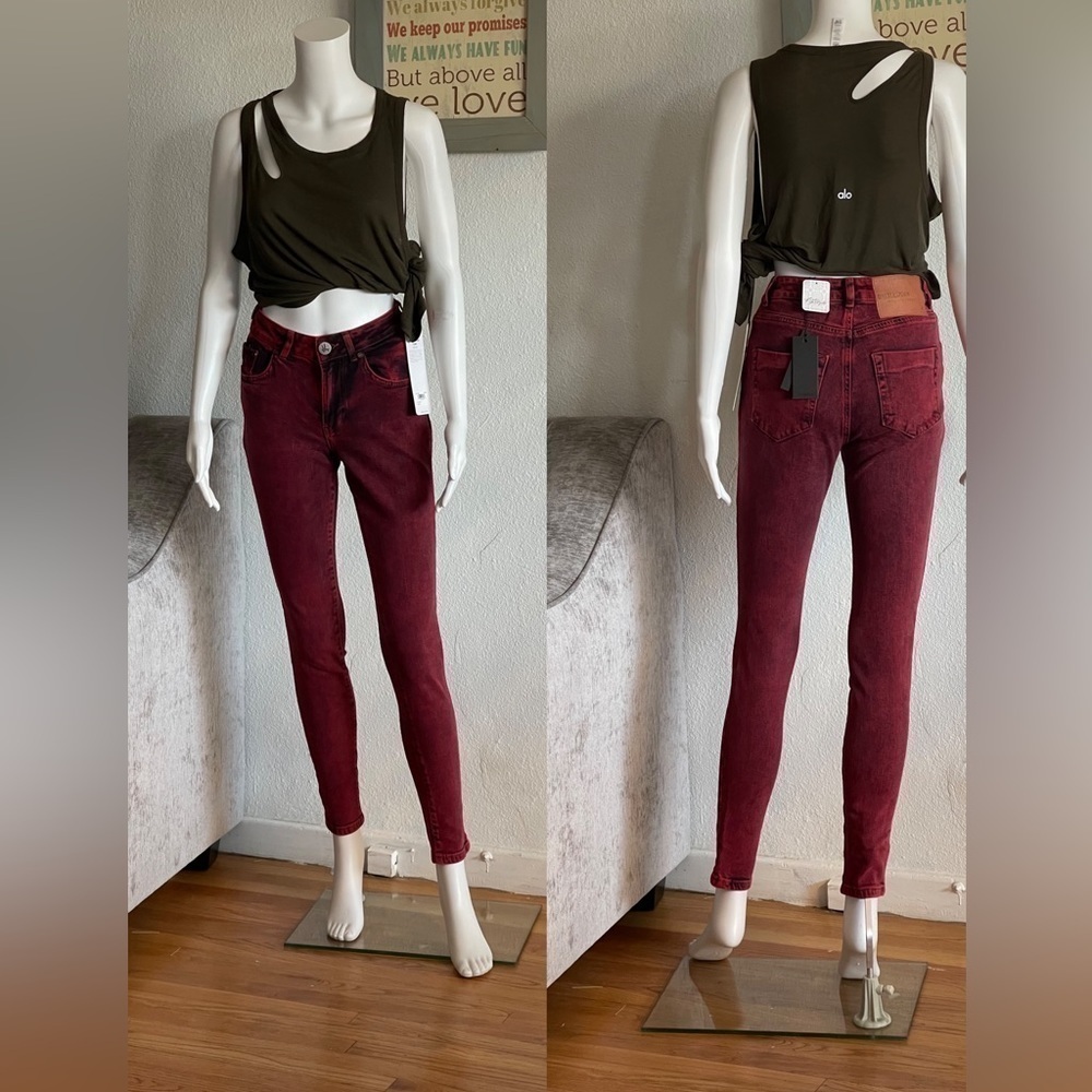 New jeans ONETEASPOON high waist size 24 red